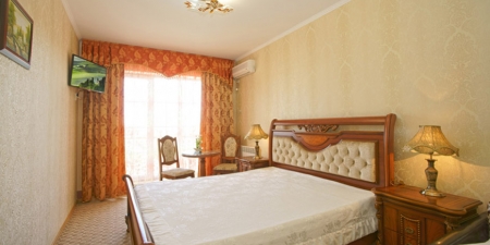 отели николаевки у моря